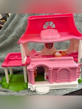 Fisher Price Little People 2013 Happy Sounds Home Sweet Home Dollhouse Pink